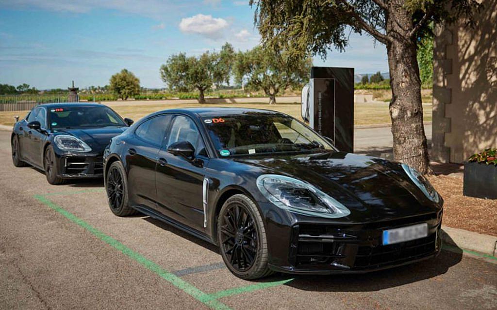 Porsche Panamera 2024 plug-in hybrid vehicle charging 