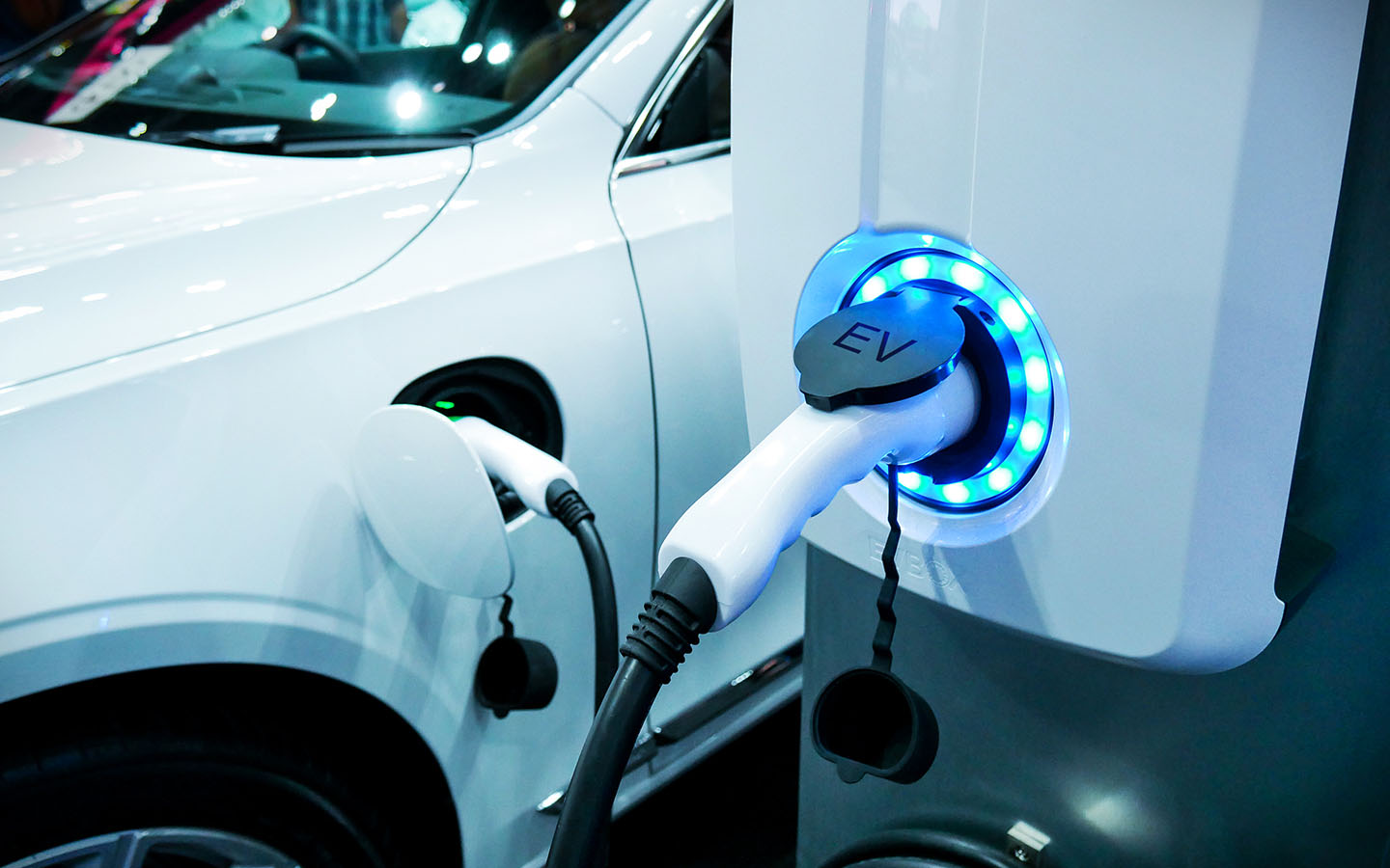 advanced EV technology and charging infrastructure discussed in the GITEX 2023 event
