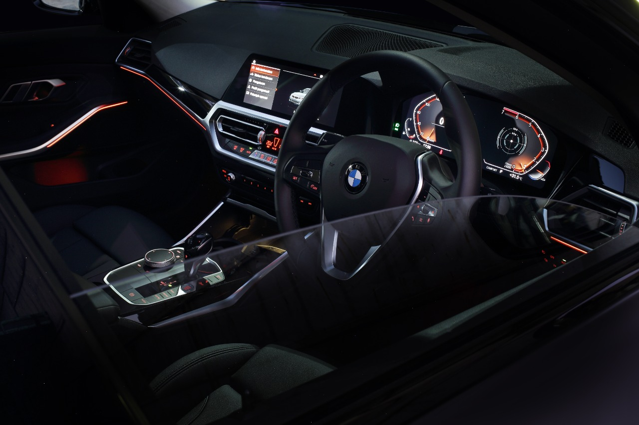 interior bmw 320i dynamic