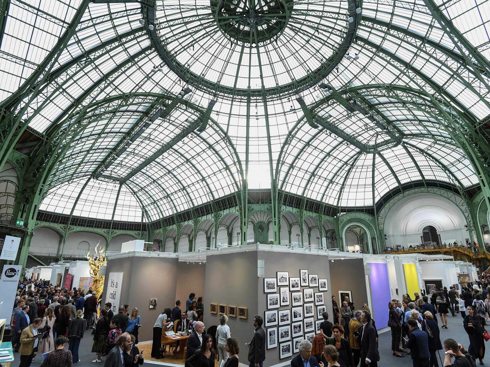 The article: Louis Vuitton exhibits at Paris + par Art Basel