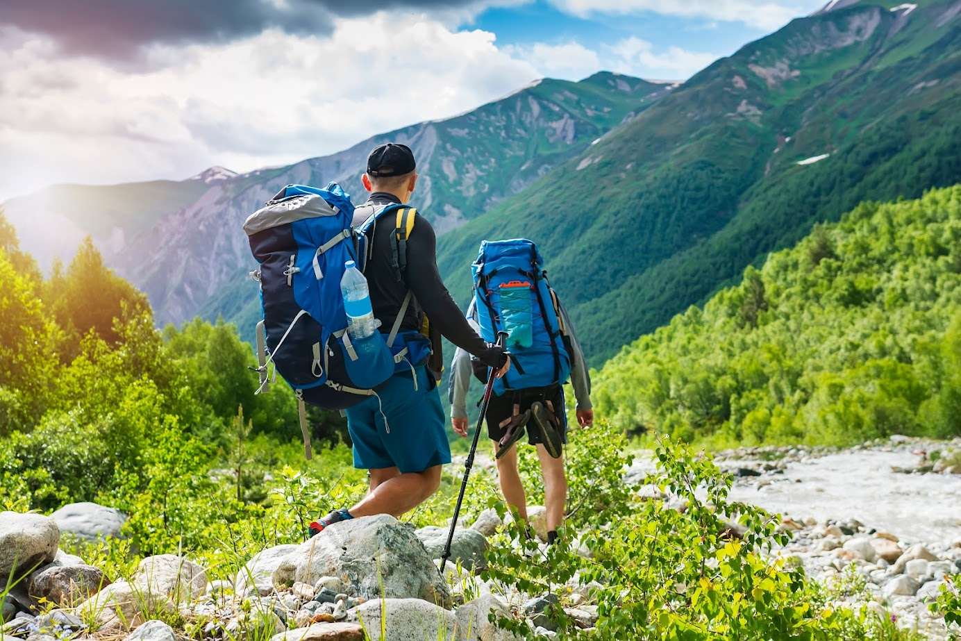 hiking vs trekking