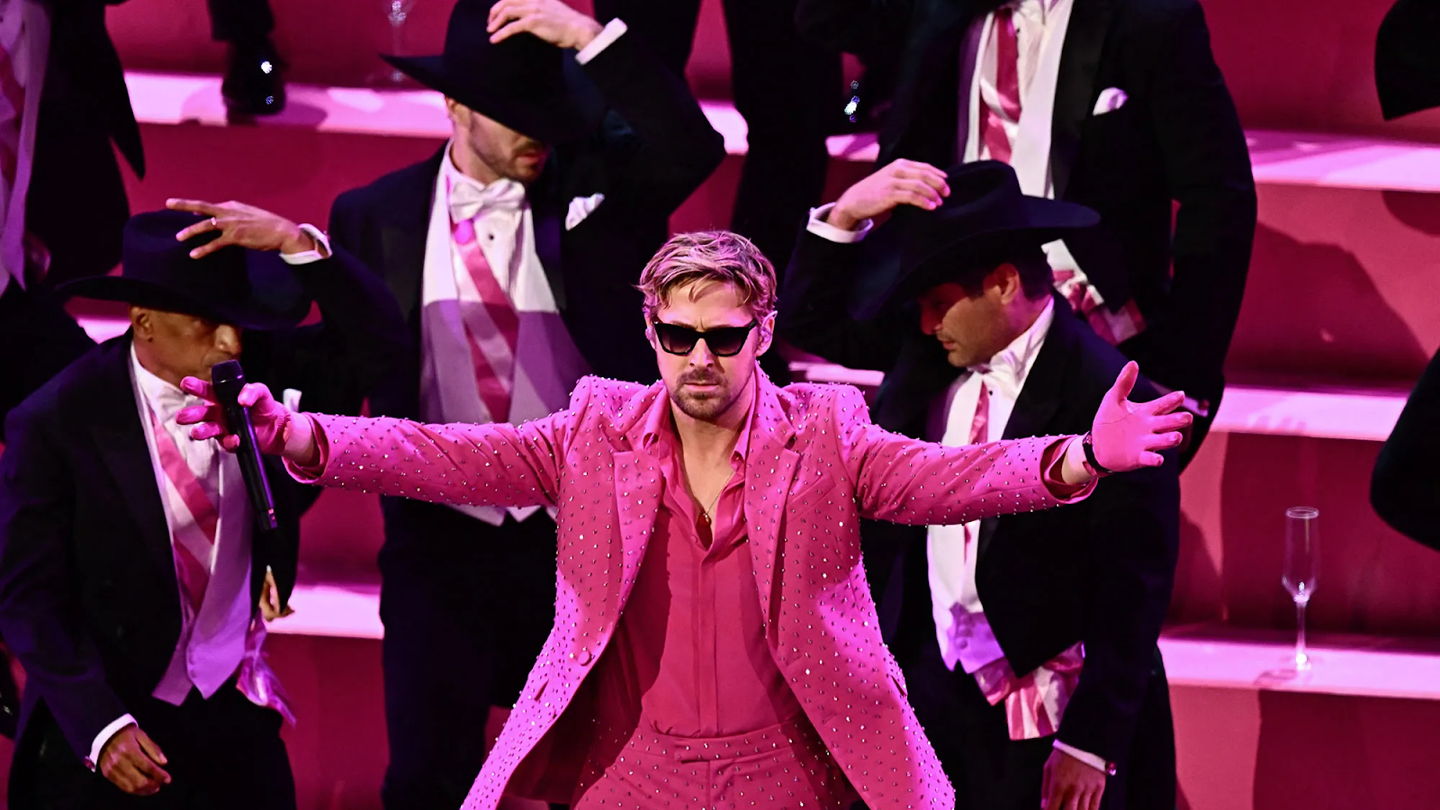 Ryan Gosling cantando I'm Just Ken en los premios Oscar 2024