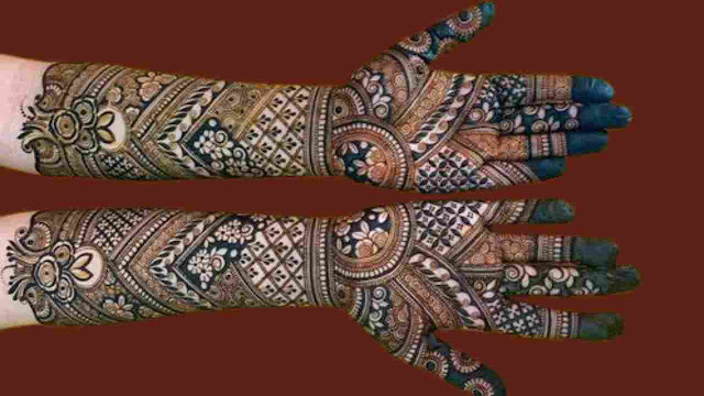 DULHAN KE LIYE TRENDY MEHNDI