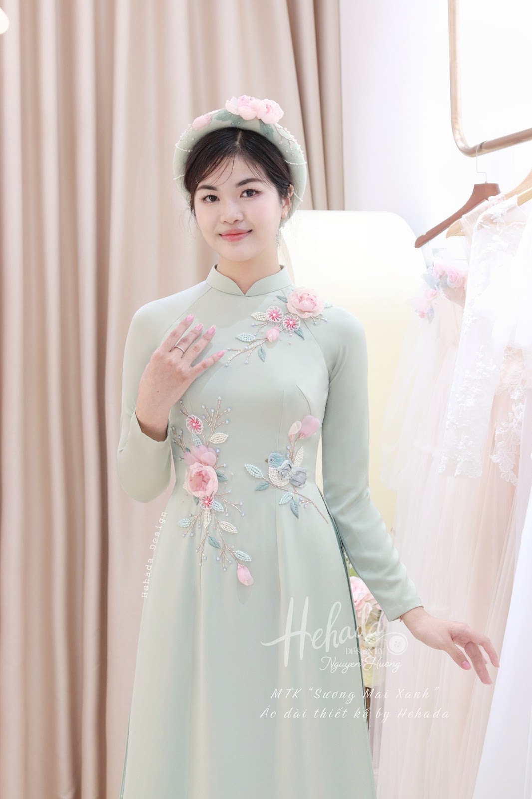 Thiết kế chi tiết áo dài Sương Mai Greence