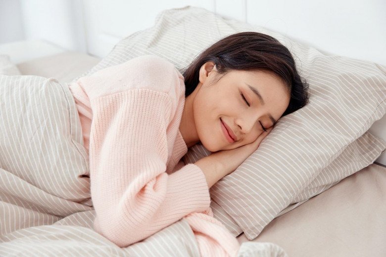 Ngủ đủ giấc là một trong những bí quyết lão hóa ngược