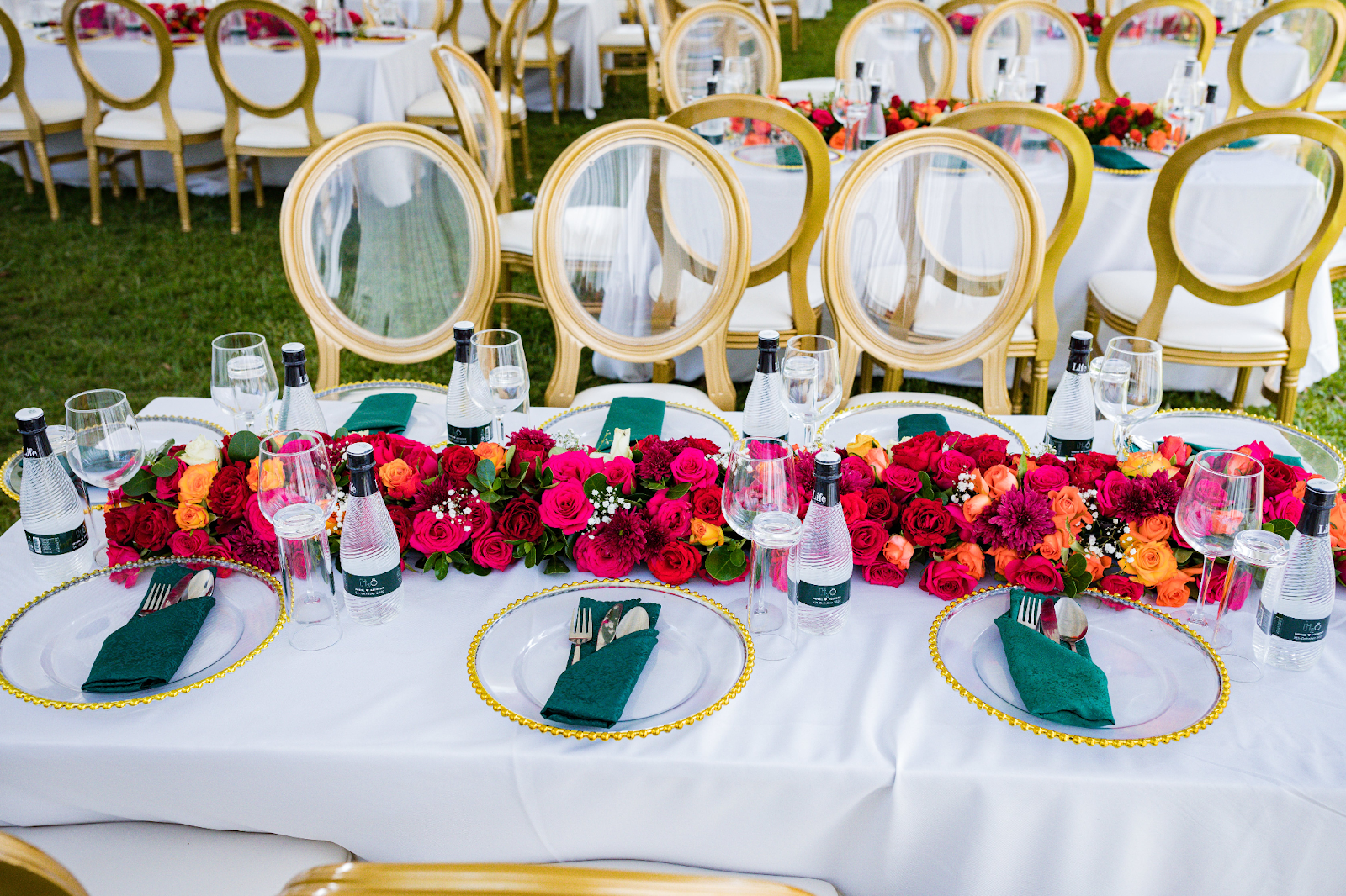 reception table flowers setup