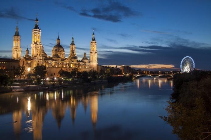 Basílica de Nossa Senhora de Pilar em Saragoça: 204 opiniões e 1027 fotos