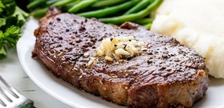 Đùi bò áp chảo