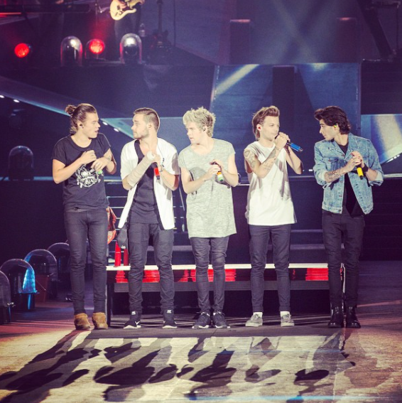 One Direction performing at their Europe and NA OnTheRoadAgain2015 tour