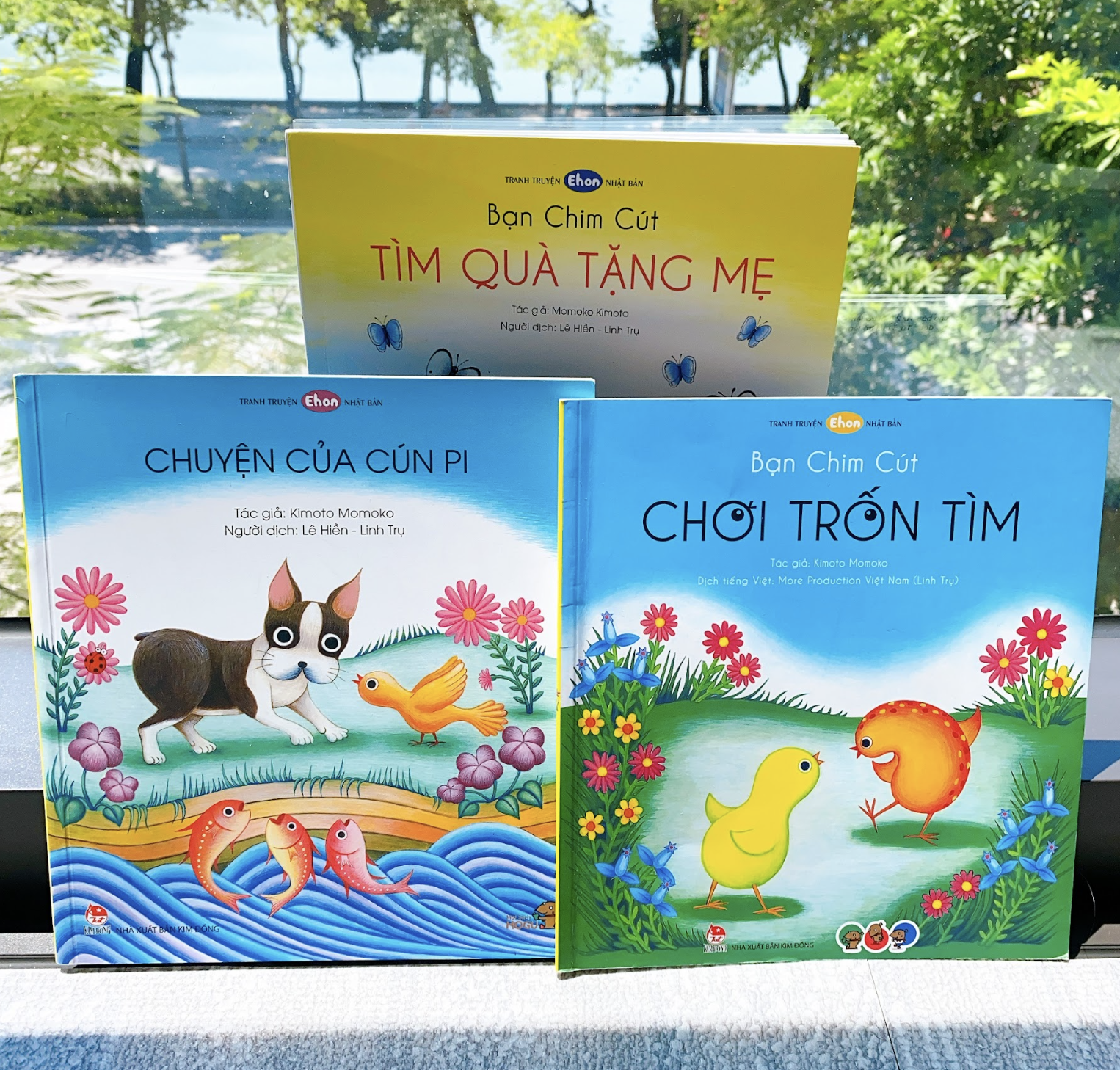 Dạy màu sắc cho bé bằng sách Ehon