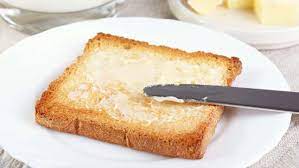 ขนมปังปิ้งกับมาการีน 2