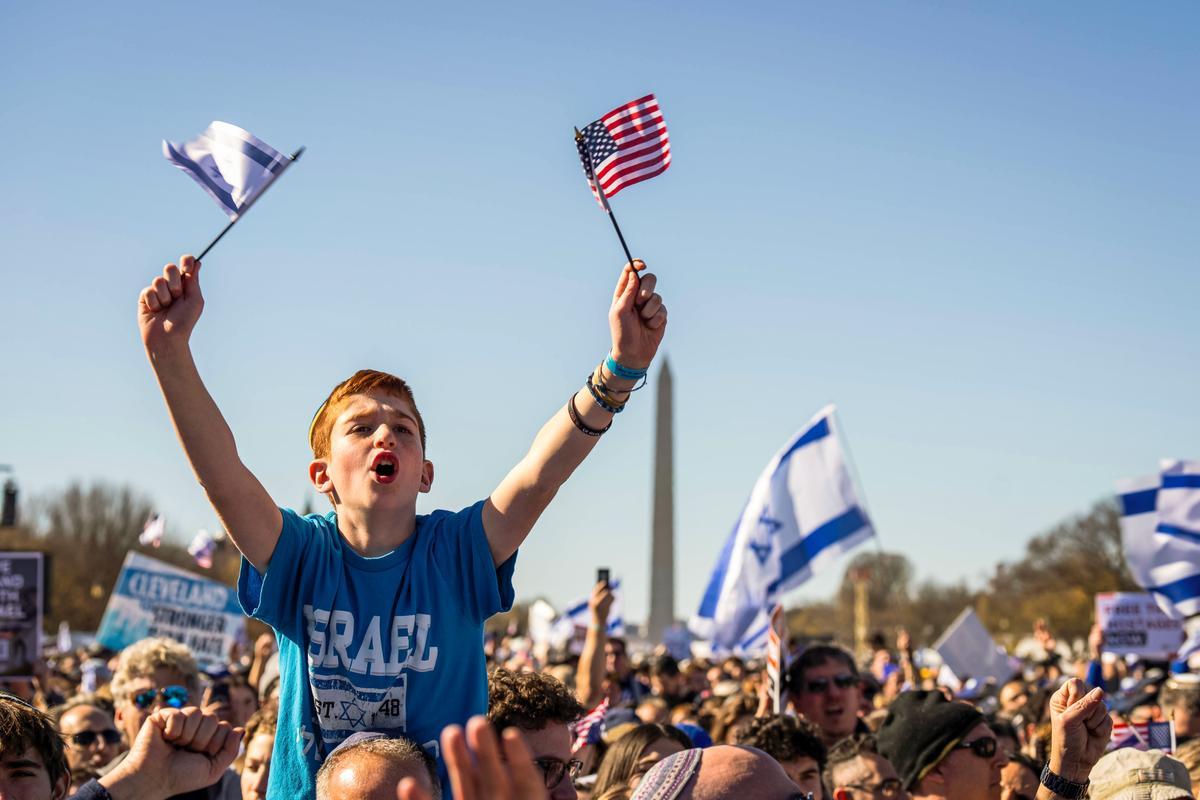 Hàng ngàn người tham gia Cuộc tuần hành vì Israel tại National Mall ở Hoa Thịnh Đốn, hôm 14/11/2023. (Ảnh: Drew Angerer/Getty Images)