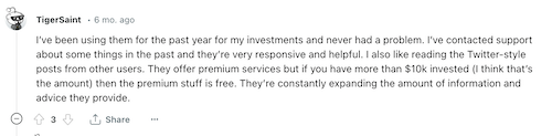 A favorable Public.com review from a user who likes the social aspect of the investing app. 
