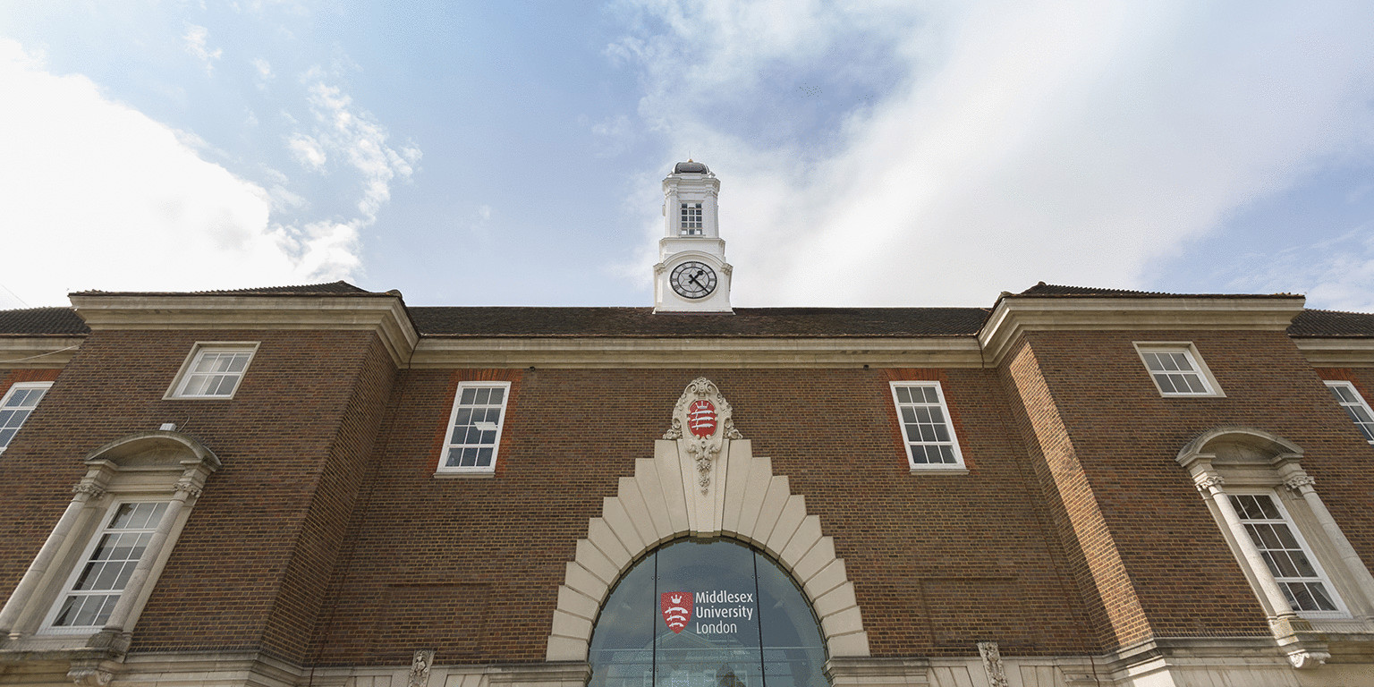 MIDDLESEX UNIVERSITY OF LONDON: TOP 100 ĐẠI HỌC HÀNG ĐẦU ANH