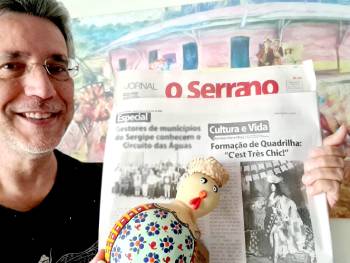 Henrique Vieira Filho, em colaboração para o Jornal O SERRANO, apresenta o bem-humorado artigo “????????????????????????̧????̃???? ???????? ????????????????????????????????????: “????'???????????? ????????????̀???? ????????????????!” onde conta as influências francesas, flamengas, italianas e até chinesas nas nossas festas juninas e quermesses.