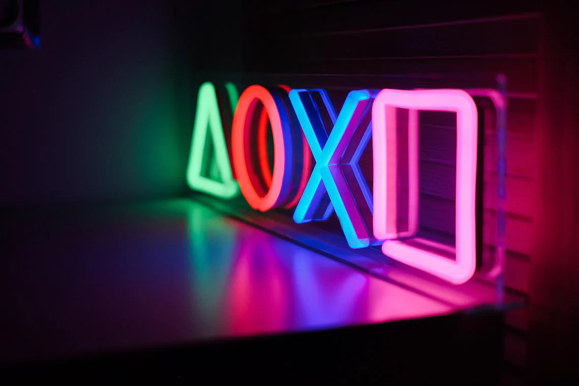Suggerimenti per la manutenzione per mantenere luminosa la tua insegna al neon personalizzata