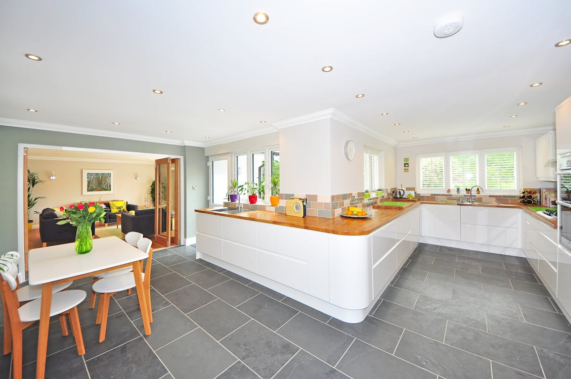 Choosing the Right Tiles for Your Kitchen 1