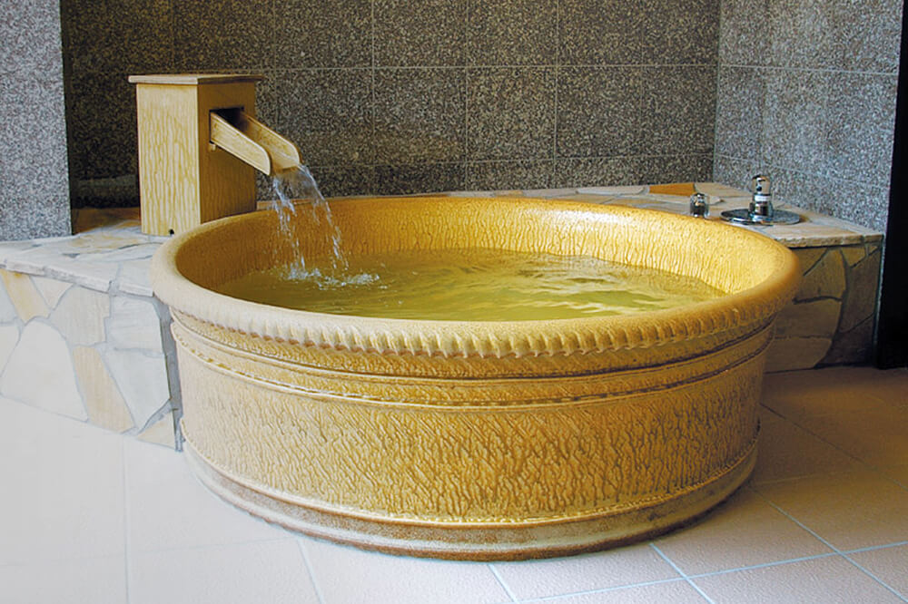 陶器製浴槽メーカー「陶彩」