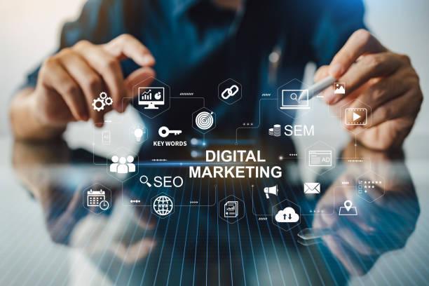 204,900+ Online Marketing Stock Photos, Pictures & Royalty-Free Images - iStock | Digital marketing icons, Marketing, Social media