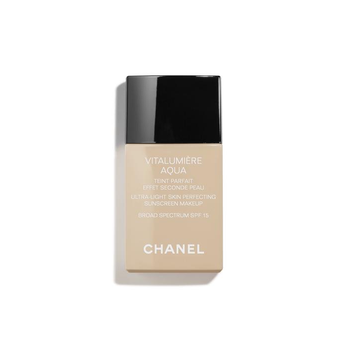 Chanel Vitalumiere Aqua Makeup Broad Spectrum SPF 15