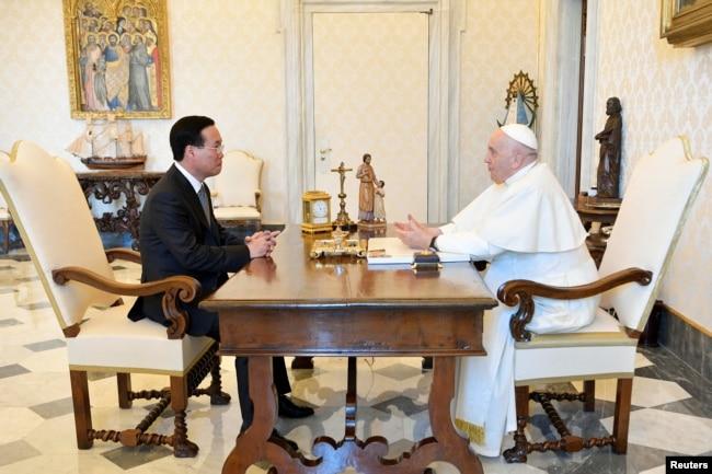 Chủ tịch nước Việt Nam hội kiến Giáo hoàng Phanxicô tại Vatican vào ngày 27/7/2023. Hai bên đã đạt được một số thỏa thuận quan trọng trong dịp này.