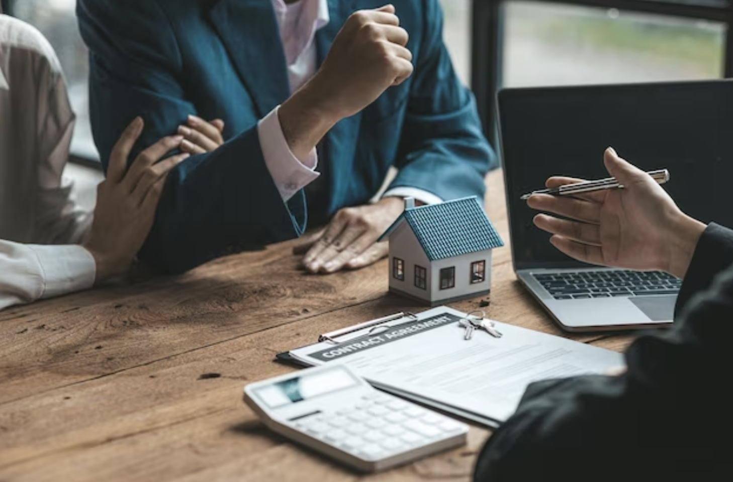 ¿Qué es una comisión vinculante de hipoteca?