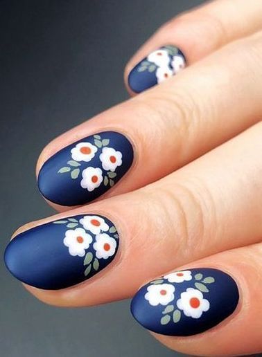 White Flower nail art design