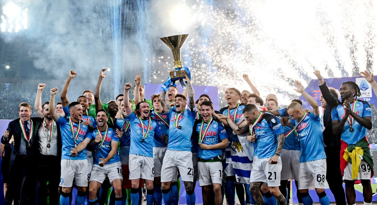 CLB Napoli đã thể hiện sự tiến bộ đáng kể trên đấu trường bóng đá Italia