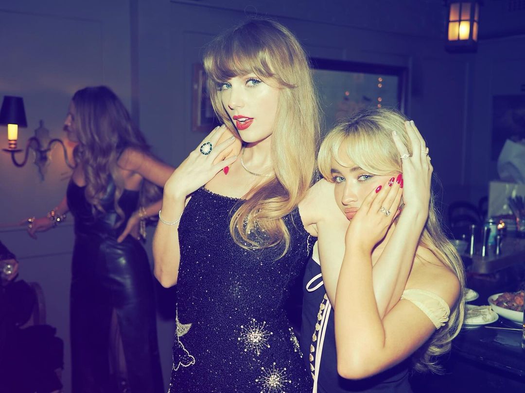 Taylor Swift anillo Travis