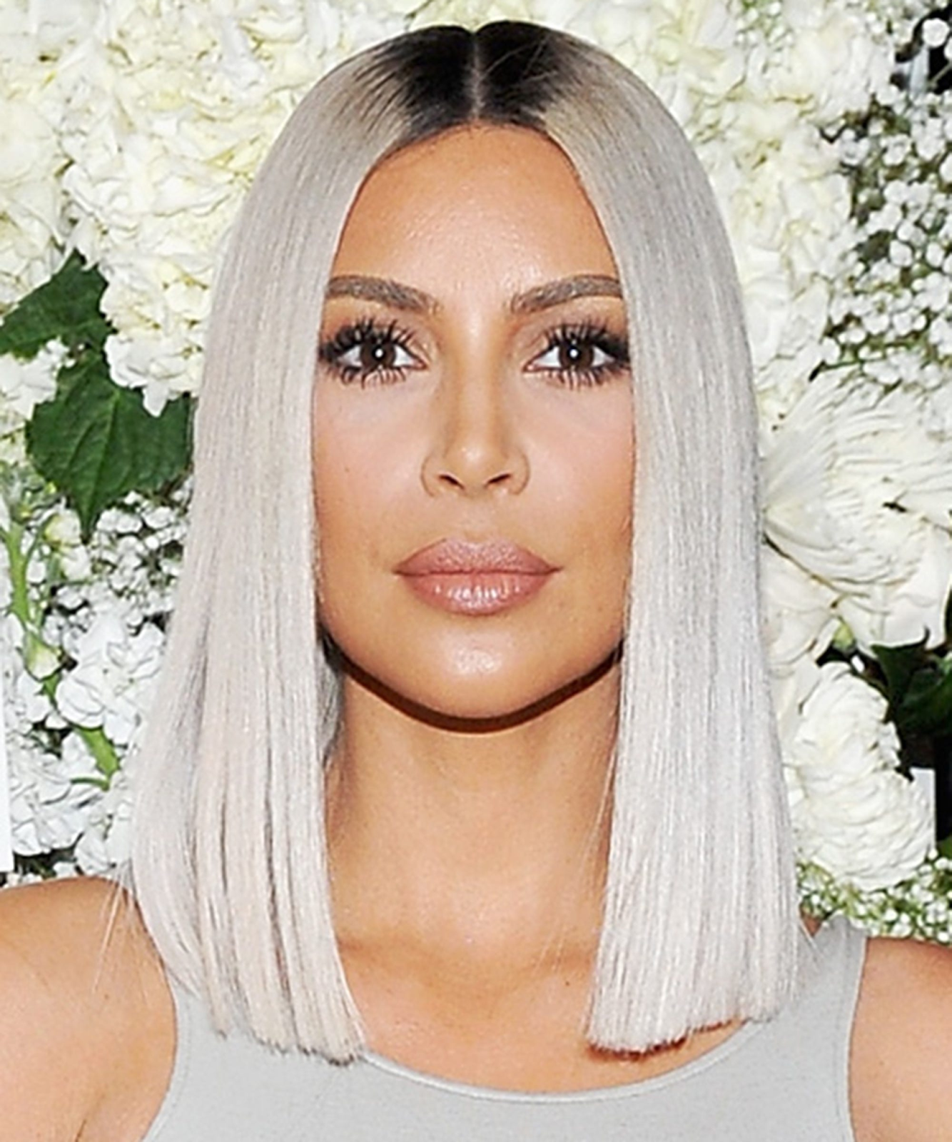 Picture of Kim kardashian rocking a hot hair dye look
