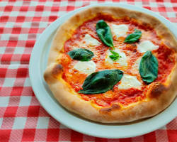 Pizza Margherita (Italia)