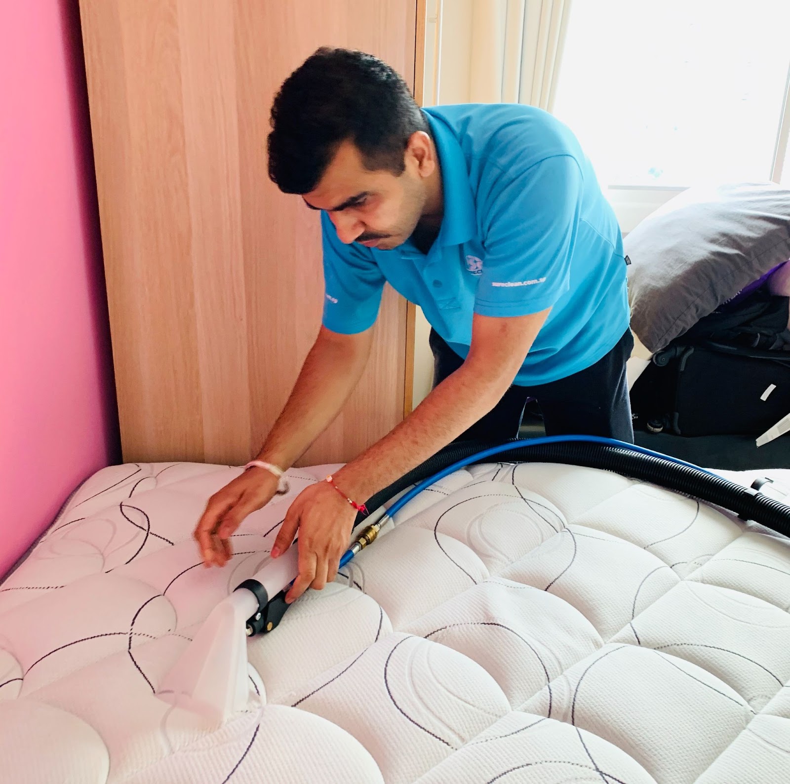 mattress cleaning service  sentosa with sureclean