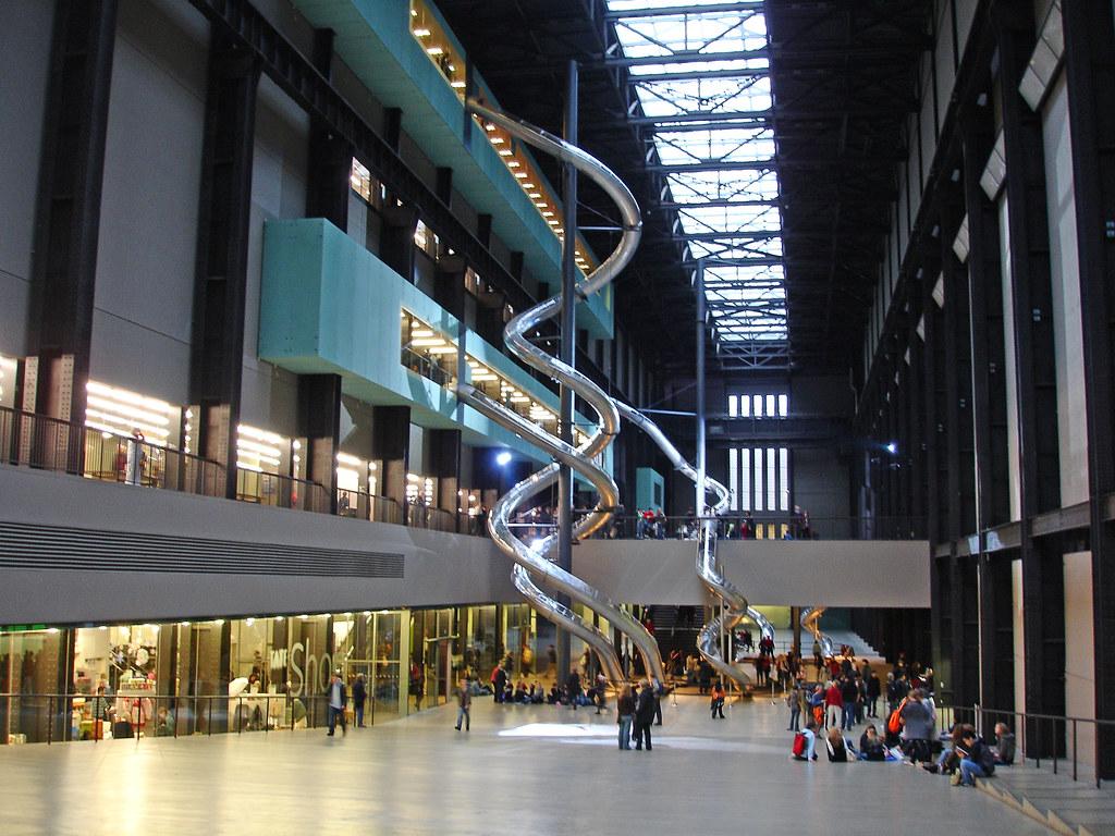 Tate modern atrium | The atrium at the Tate Modern with the … | Flickr