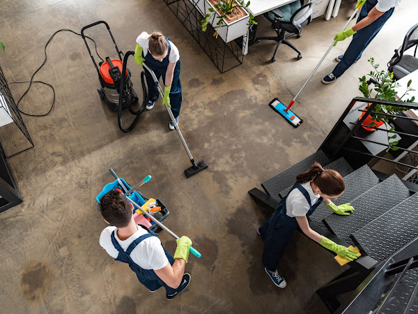 A Complete Guide to Commercial Office Cleaning