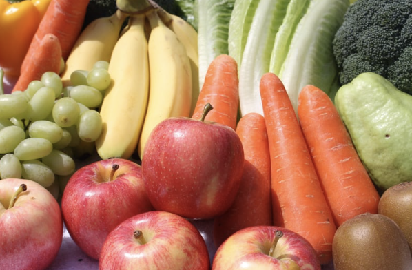 Variété de fruits et légumes - Variety of fruits and vegetables
