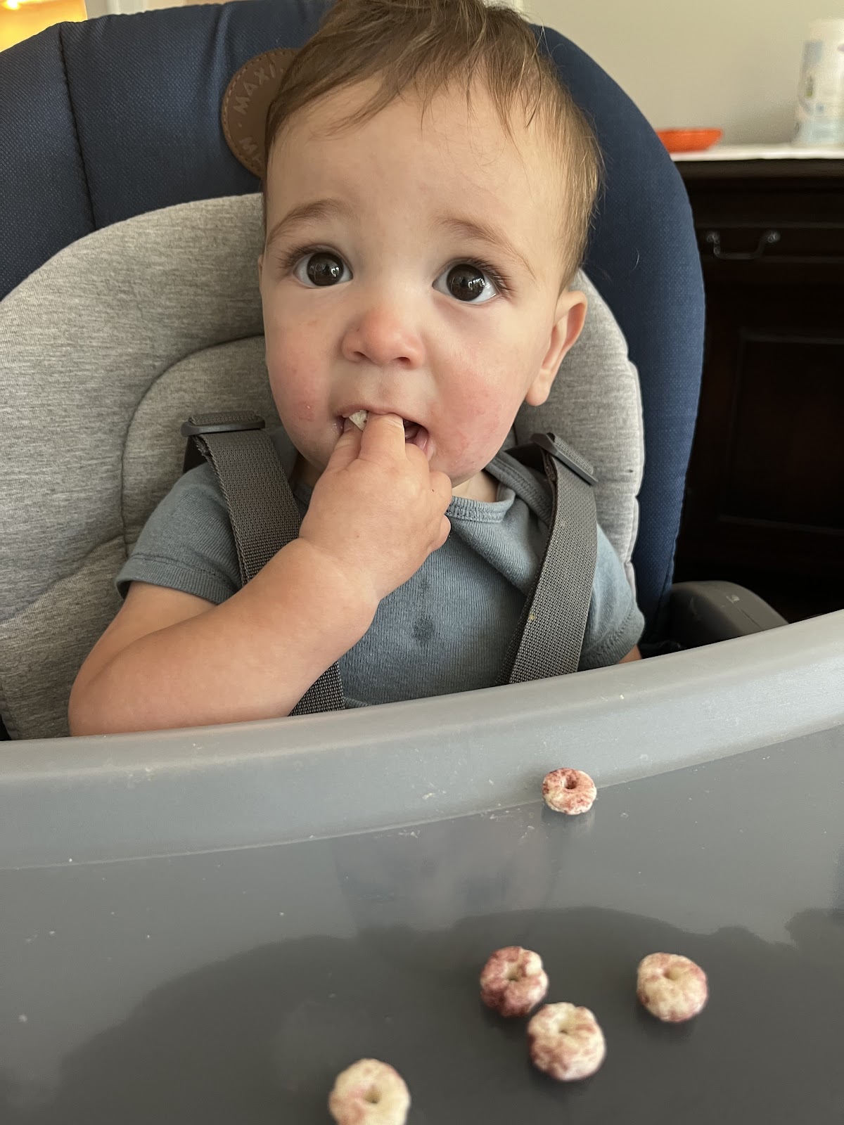 supervised eating for 6-month-old