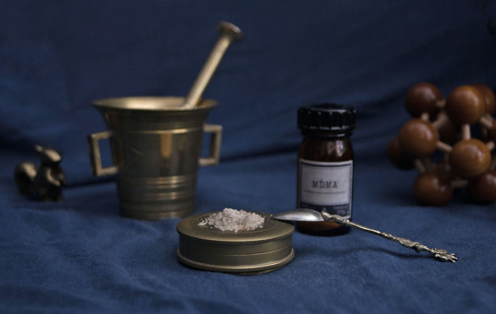 Paracelsus: The Alchemist Journey From Medicine to Magic