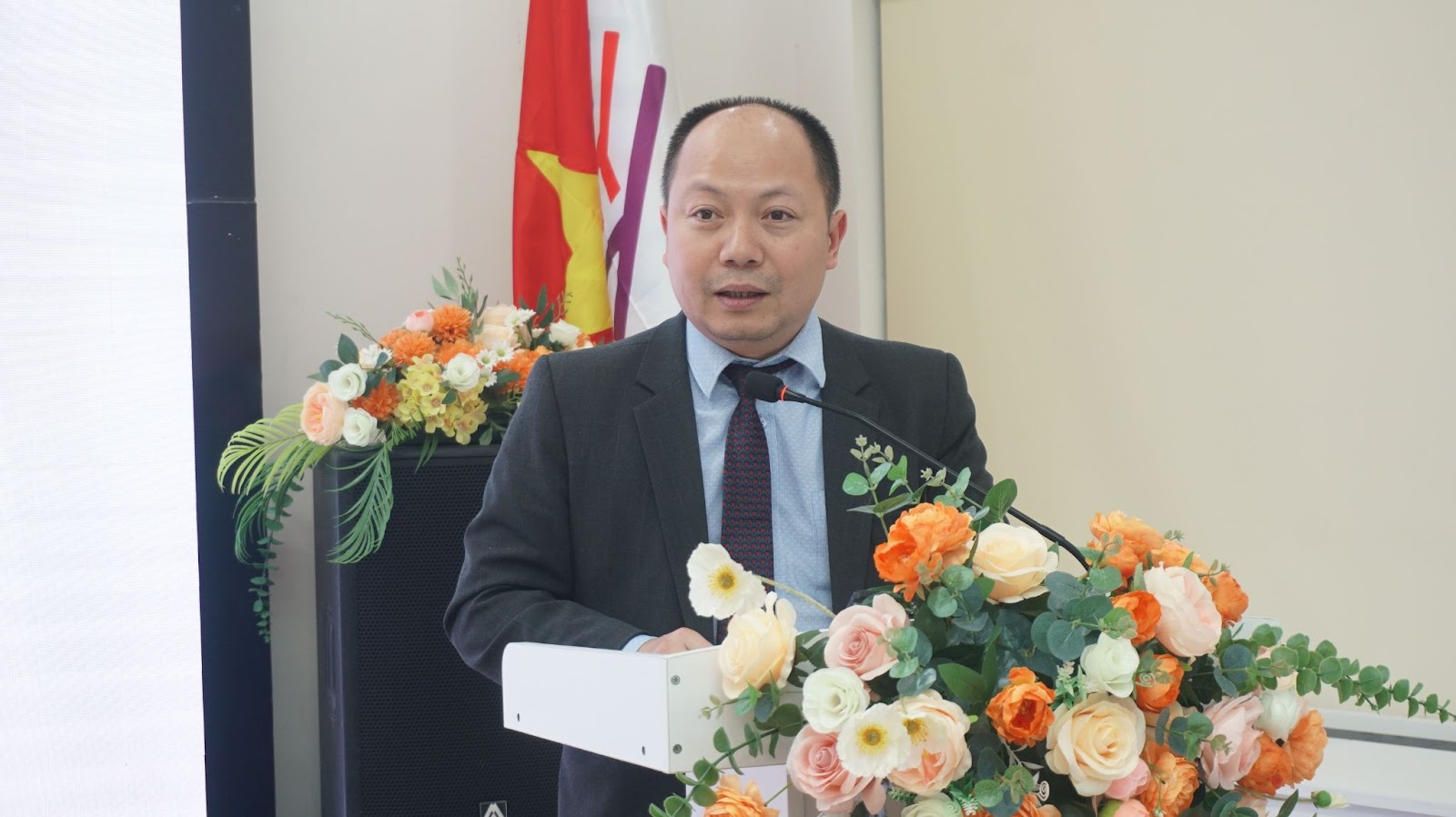 Mr. Nguyễn Trung Hiển, Secretary-General of the Vietnam-France Friendship and Cooperation Association (AACFV), Deputy Head of the Science and Technology Department at VNU