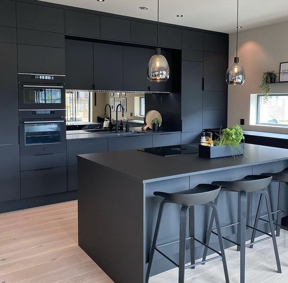 Desain dapur minimalis modern tema hitam