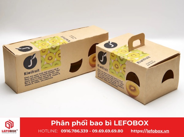 Các hộp carton cũ size nhỏ đựng trái cây