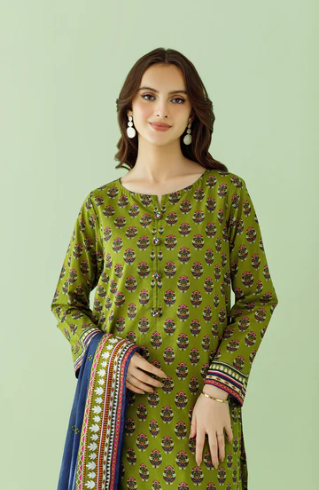 best Readymade lawn suits in Pakistan