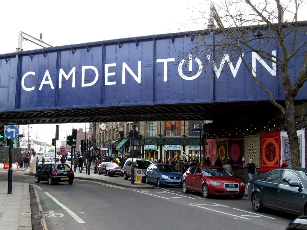 Camden Town | A railway bridge near the Camden Stables marke… | Flickr