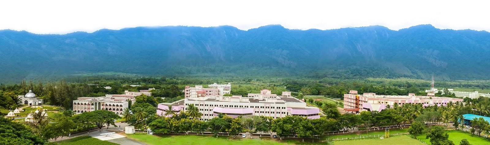 Karunya Institute of technology and sciences, team to river city is one of the colleges that is situated in Coimbatore and is a leading engineering college in the particular area.