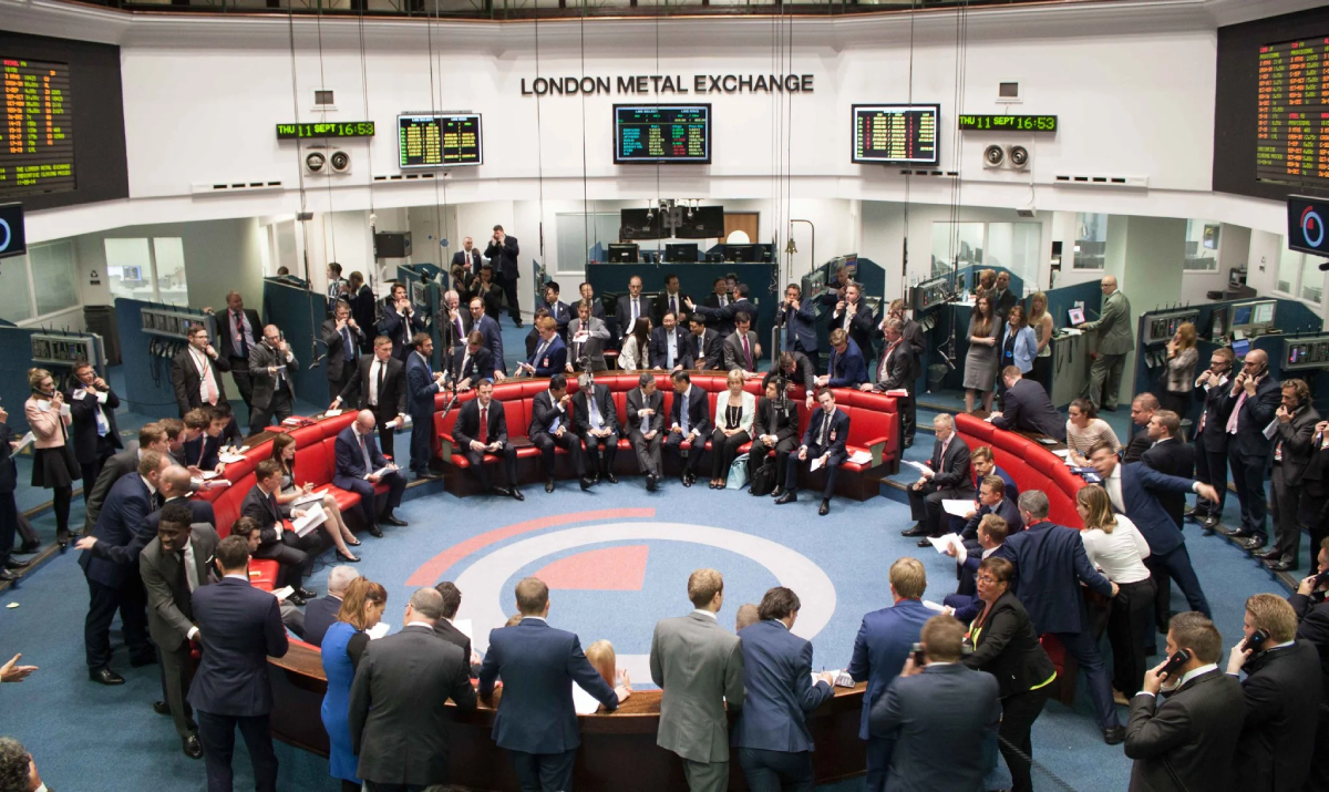 London Metal Exchange (LME) là một trong những sàn giao dịch kim loại lớn và uy tín nhất trên thế giới