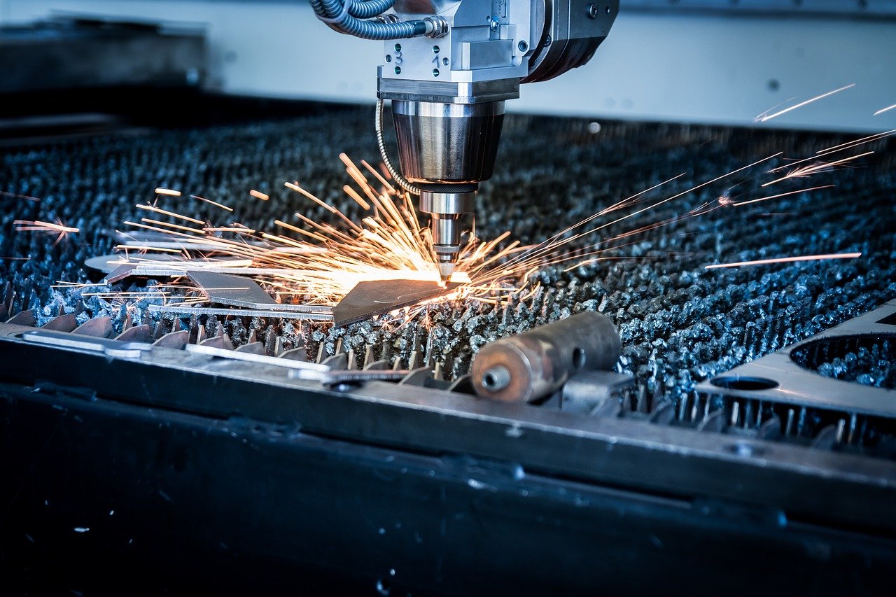 The Advantages of Laser Cutting - D+M Metal Products