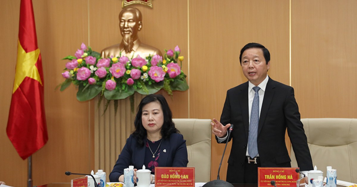 Phó Thủ tướng Trần Hồng Hà: Các bộ, ngành phải vào cuộc cùng Bộ Y tế khắc phục khó khăn, vướng mắc