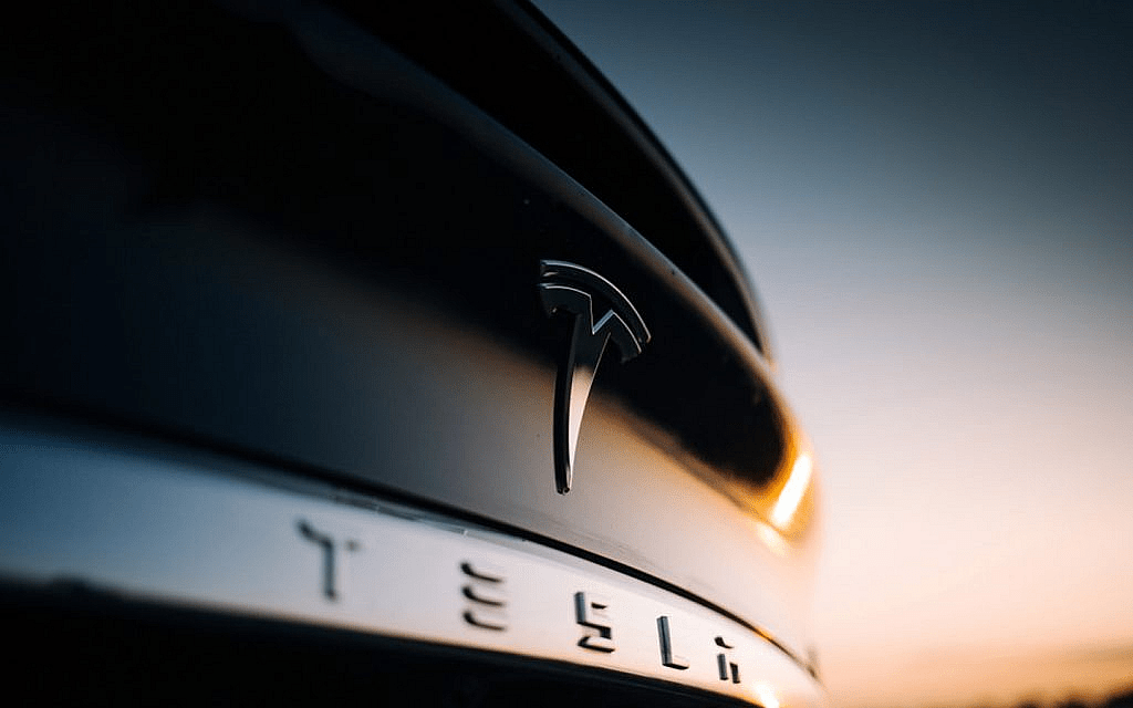 Logo tesla : Histoire, Signification & PNG Gratuit