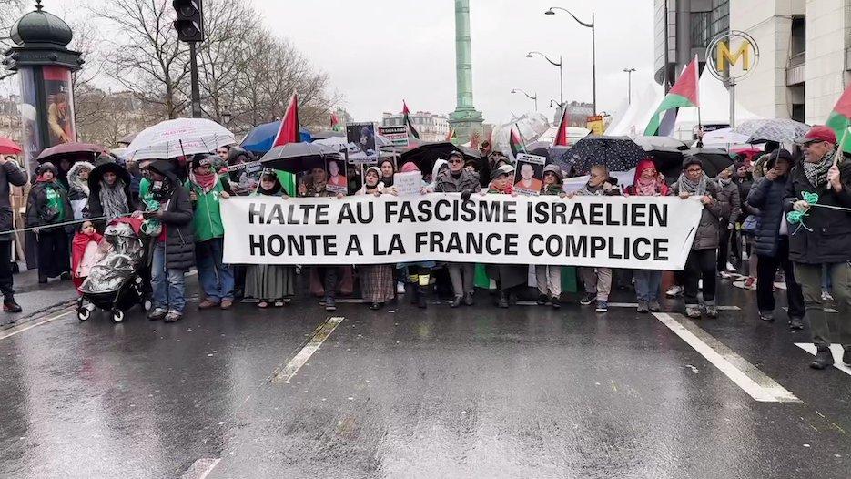 C:\Users\snaoui\Desktop\ALLIANCE Franco-Algérienne\LDH\Au revoir la LDH\manif-bastille-depart.jpg
