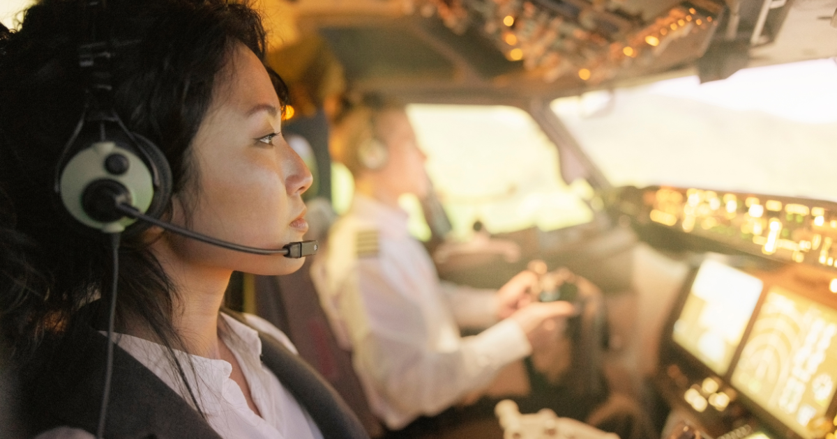 pilot career roadmap - woman
