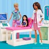  O que o universo médico da Barbie diz sobre o lugar das mulheres na medicina